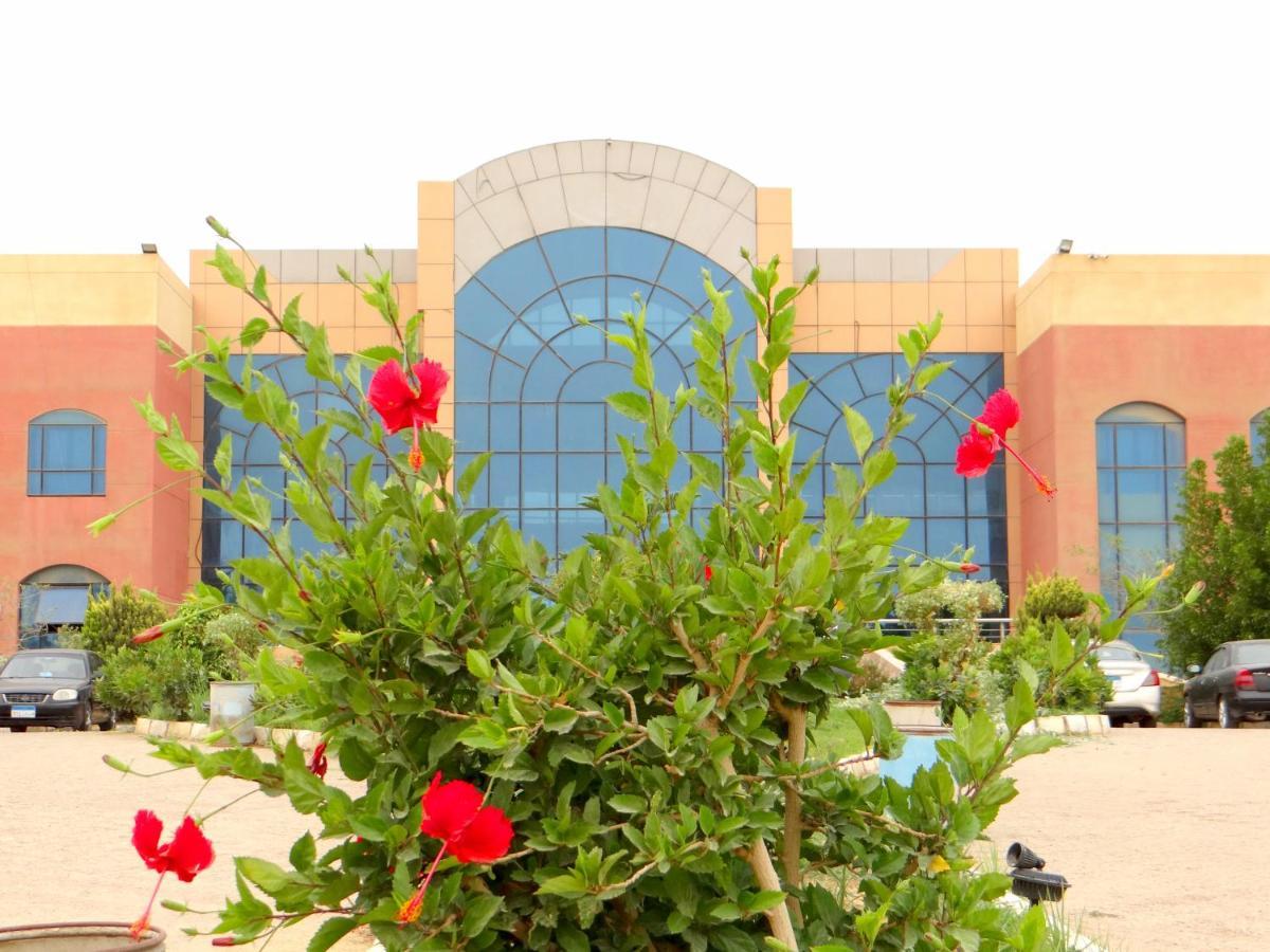 فندق وسبا سينا واى لاجون 4* الشط