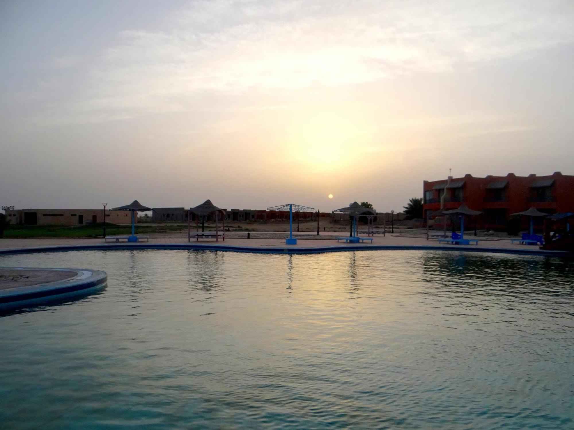 Отель Sinaway Lagoon Aquapark And Spa